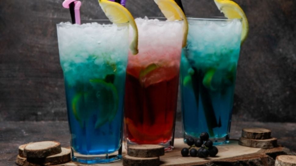 Seberapa Bahaya Mengonsumsi Minuman Berwarna?