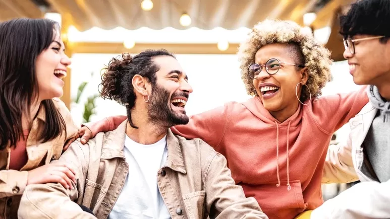 Seni Memikat Perhatian: Cara Ciptakan Rasa Penasaran yang Kuat